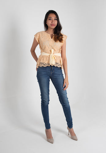 Lace Vinie Peplum - Biege (SALE)